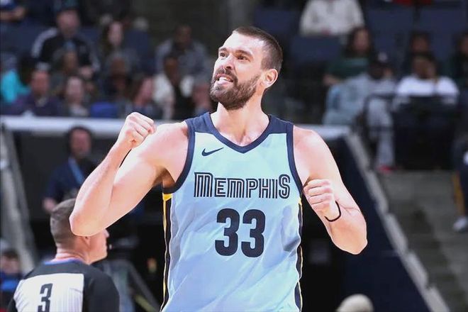 各自展示了 各自展示了